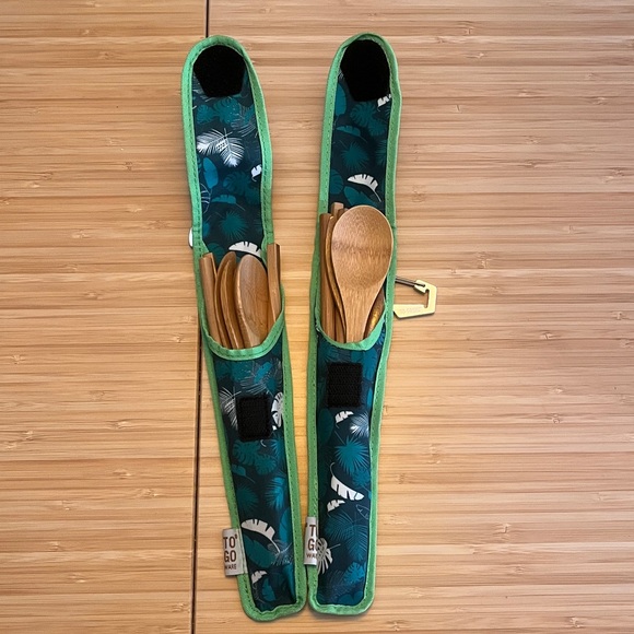 Unused 2 Bamboo Utensil Sets in Carrying Case - Picture 2 of 3